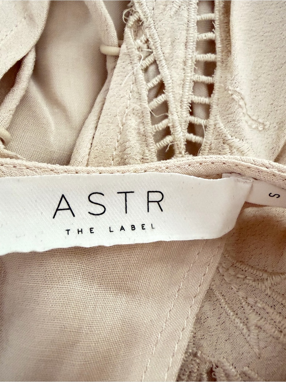 ASTR The Label Cream Embroidered Side Tie Lace Up Maxi Dress Small 8550 - Picture 9 of 13